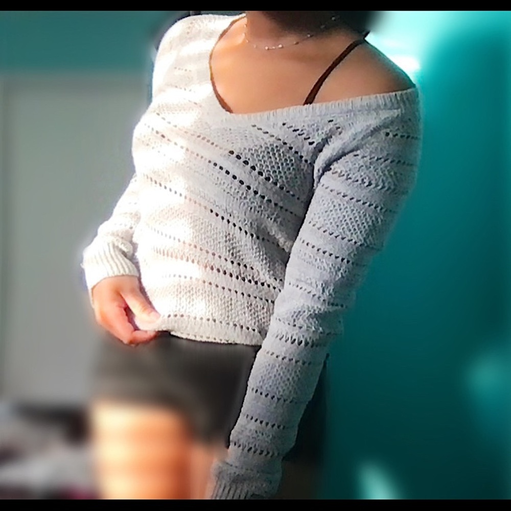 Cute Aéropostale Grey Knitted Sweatshirt!